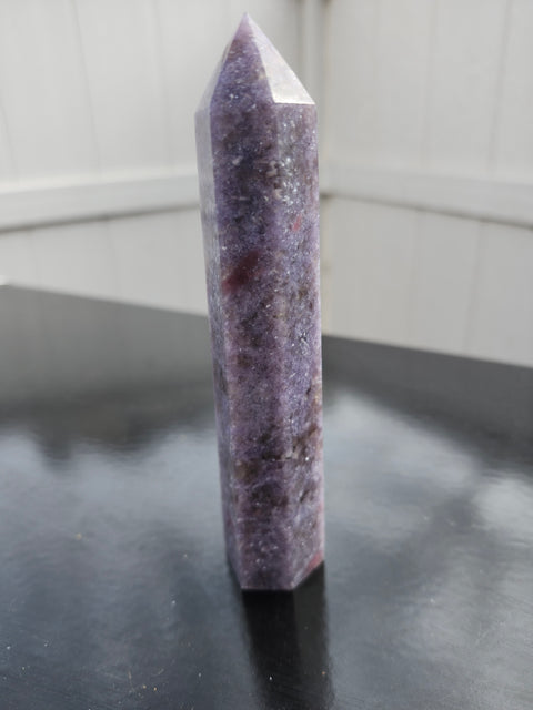 Purple lepidolite tower