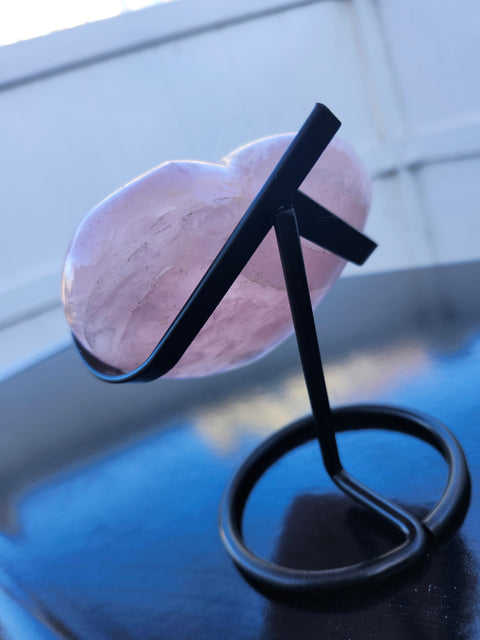 Rose quartz heart with stand