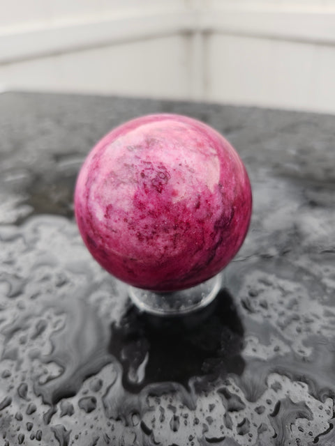 Pink crackle quartz sphere