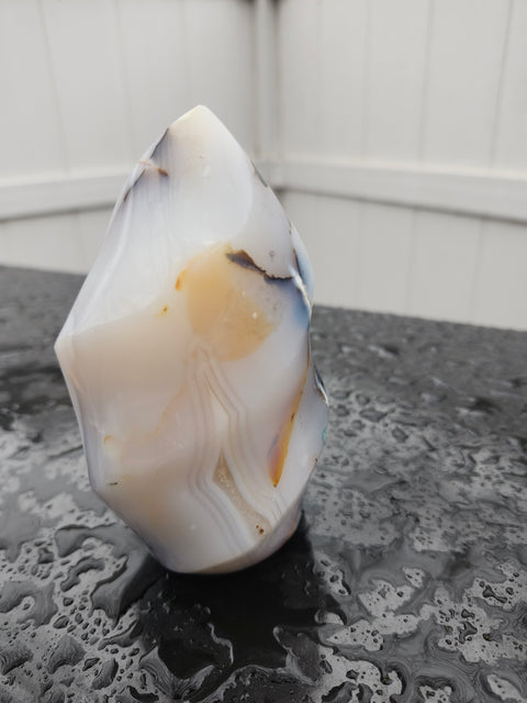 1.8 pound agate flame tower