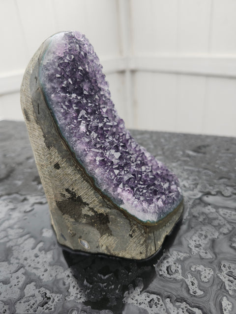 Amathyst geode cluster 1.12 pounds