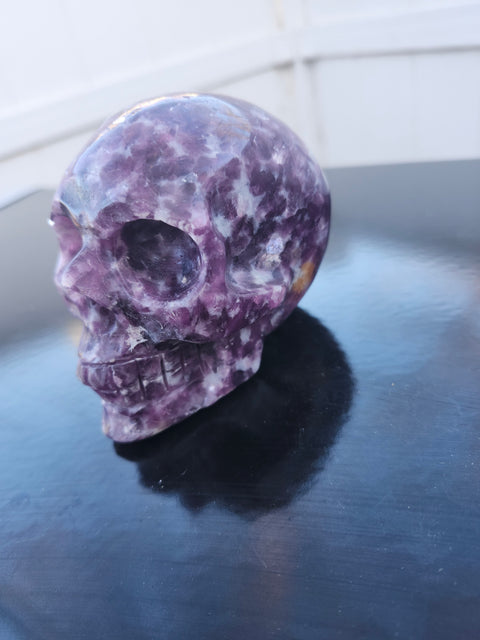 Lepidolite skull