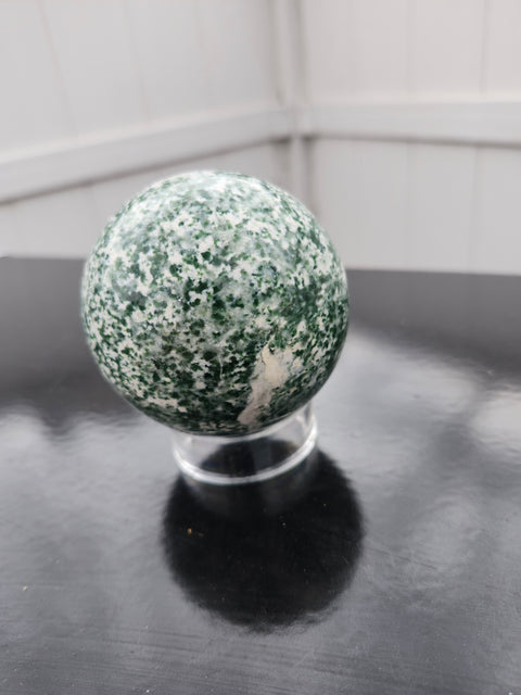 Tree agate sphere