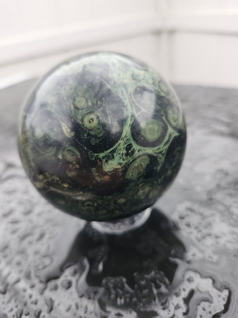 Kambamba jasper sphere