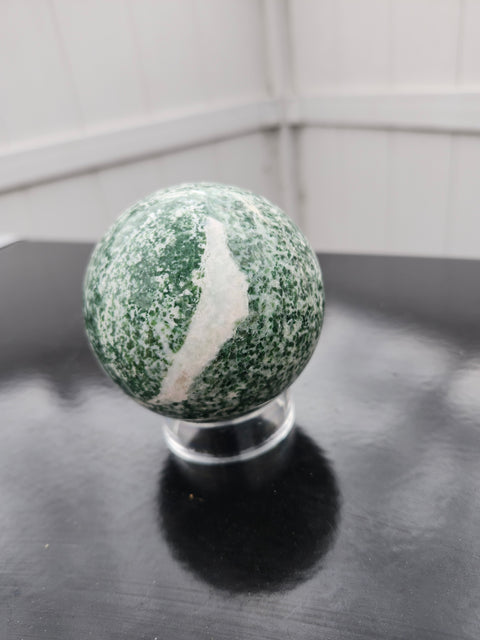 Tree agate sphere