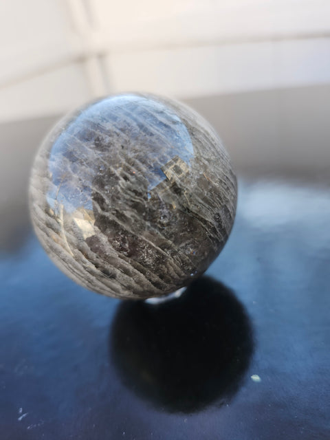 Thousand layer quartz sphere