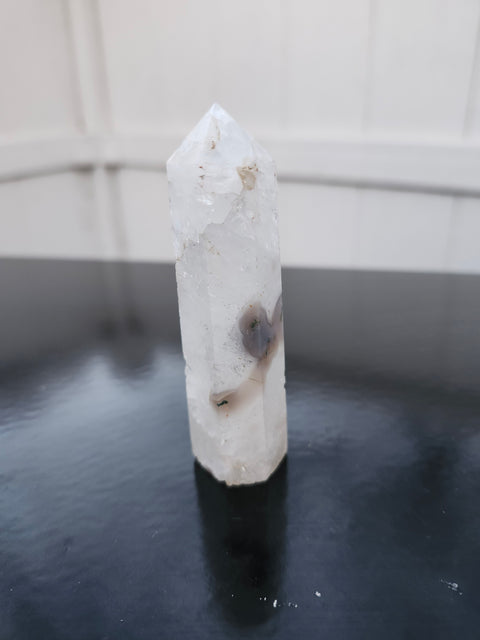 Clear quartz agate tower