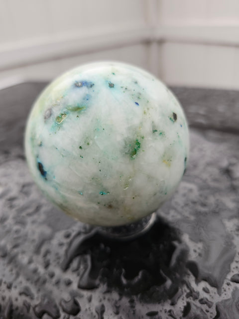 Chrysocolla in quartz