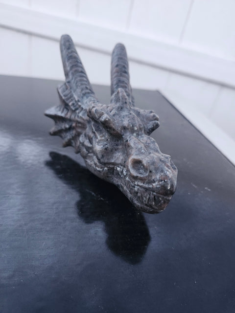 Flame stone dragon skull