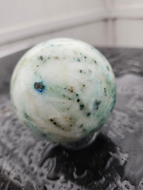 Chrysocolla in quartz